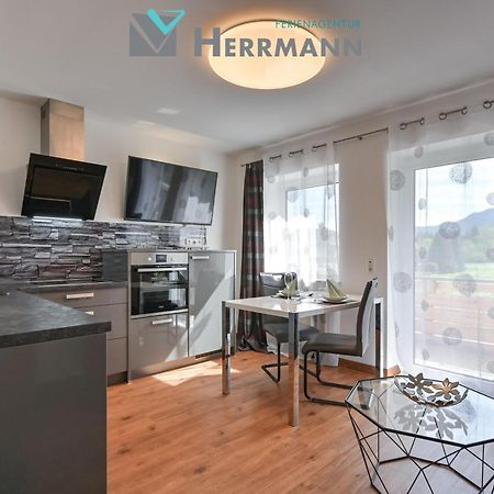 Ferienwohnung Herzstueck Im Haus Schlossblick Fussen Bagian luar foto