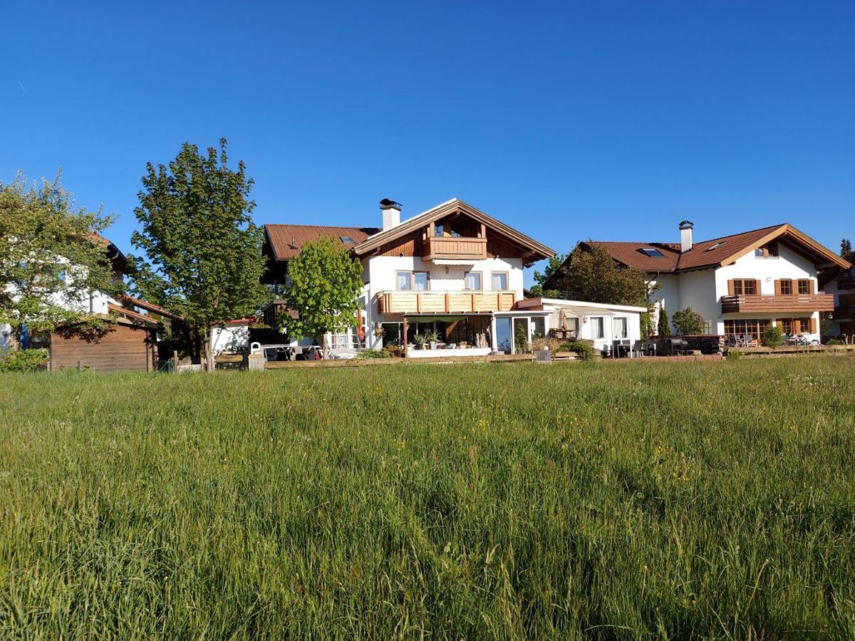 Ferienwohnung Herzstueck Im Haus Schlossblick Fussen Bagian luar foto