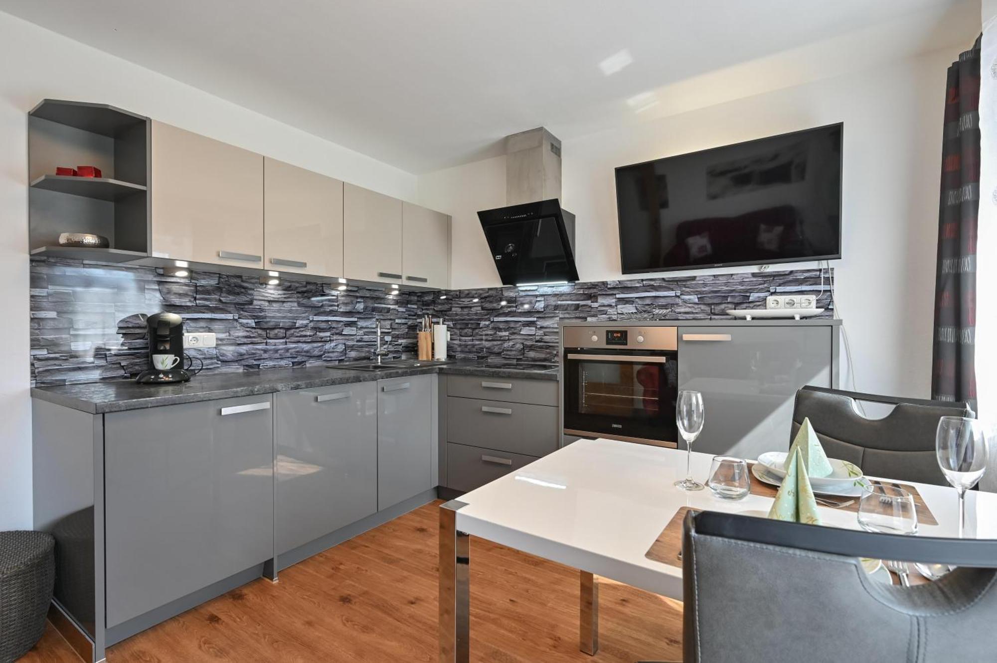 Ferienwohnung Herzstueck Im Haus Schlossblick Fussen Bagian luar foto